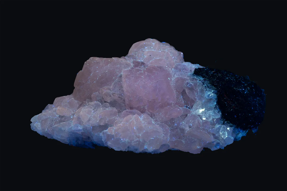 Exhibit 2. Smithsonite, photographed in LWUV; 77 mm.